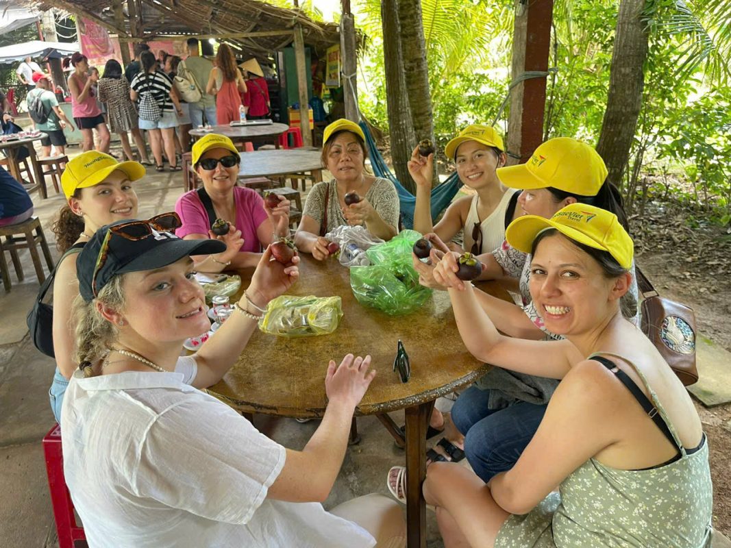 du lich, nuoc ngoai, expat, foreigner , travel , tourist , tourism