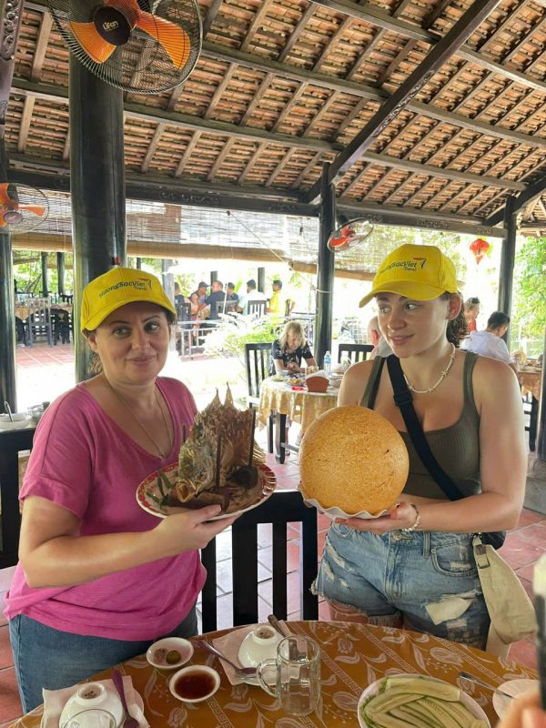 du lich, nuoc ngoai, expat, foreigner , travel , tourist , tourism